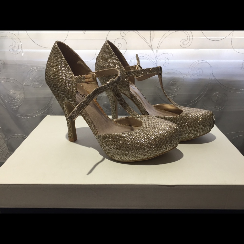 Sexy shining party shoes